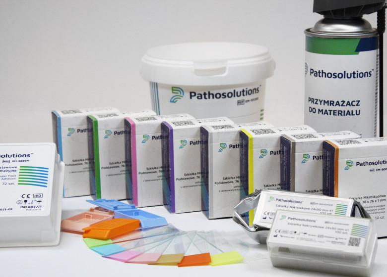 szkiełka nakrywkowe Pathosolutions o grubości #1,5 (0,17 - 0,19 mm) zgodnie z normą ISO 8255-1